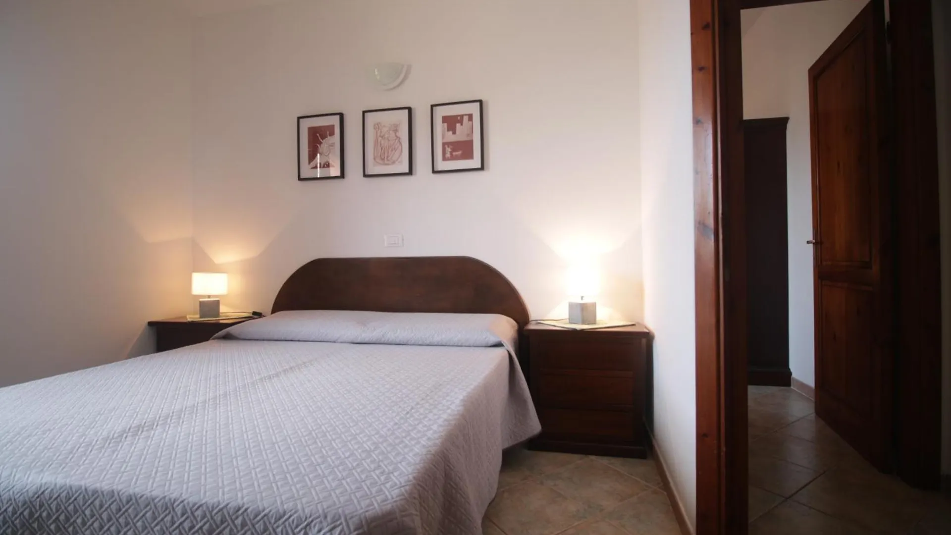 Residenza Maria Antonia - Historical Suite Orosei Apartment