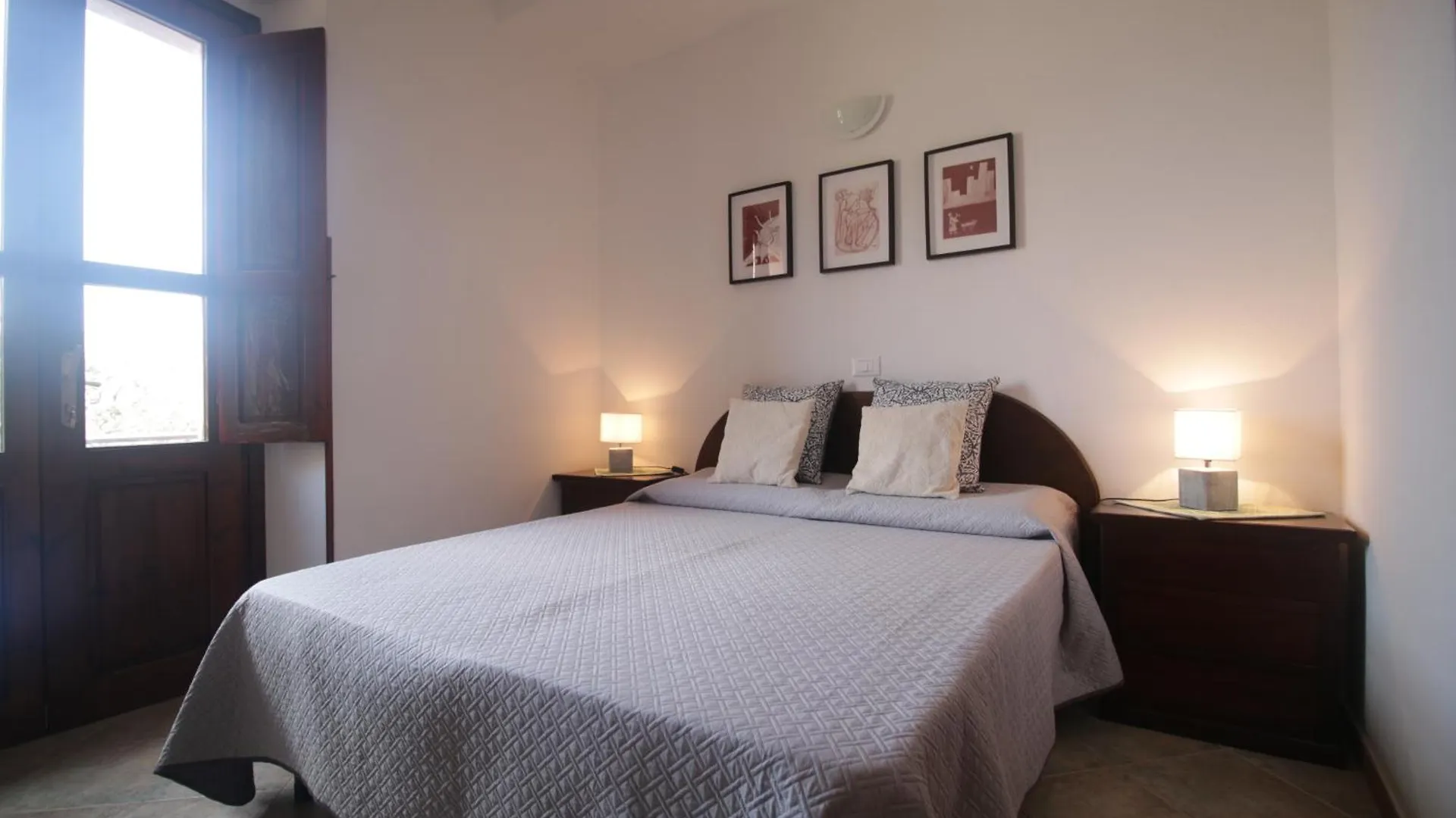 Residenza Maria Antonia - Historical Suite Orosei