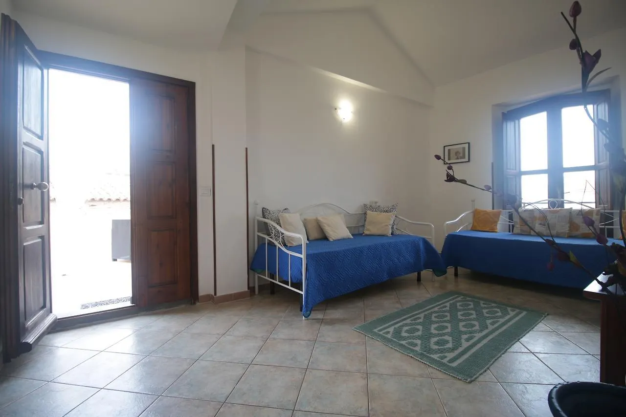 Residenza Maria Antonia - Historical Suite Orosei Italien